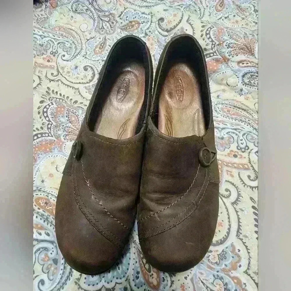Keen Morta Button Antique Brown Leather Women's Clogs Size 8 - Picture 1 of 7